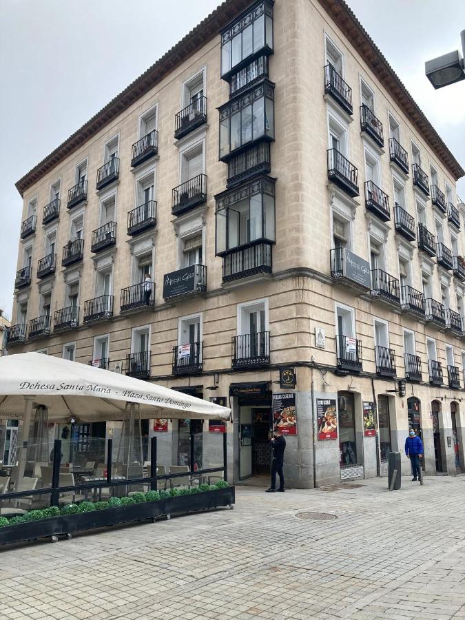Centrico, Gran Via Sol Plaza Mayor Madrid Buitenkant foto